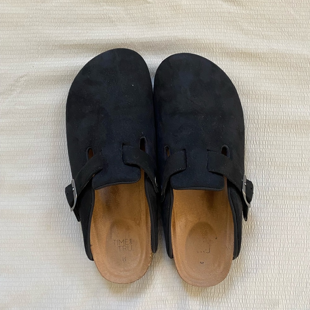 Clogs